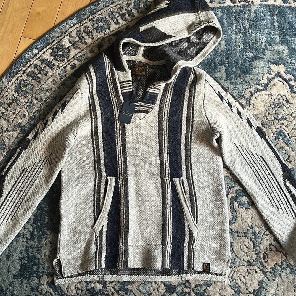 Lucky Brand Pull over sweater